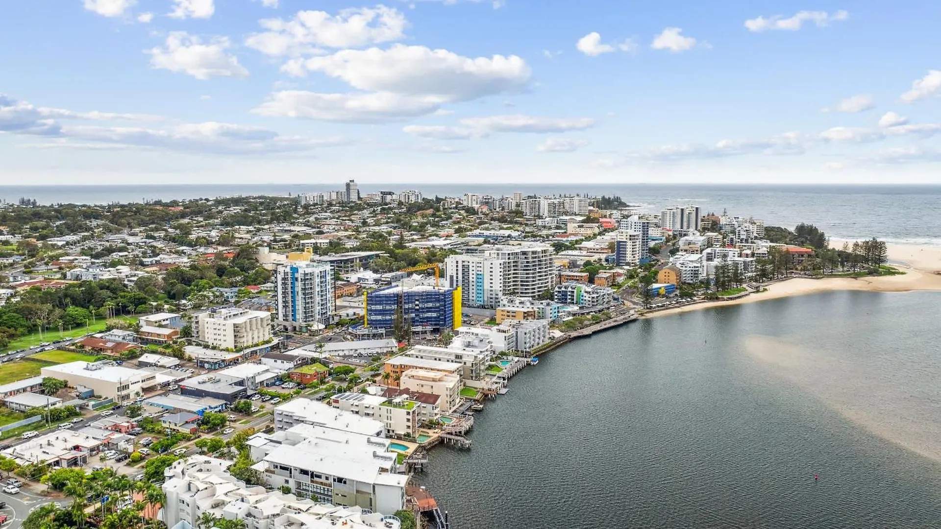 Pumicestone Passage Waterfront Escape Apartment Caloundra