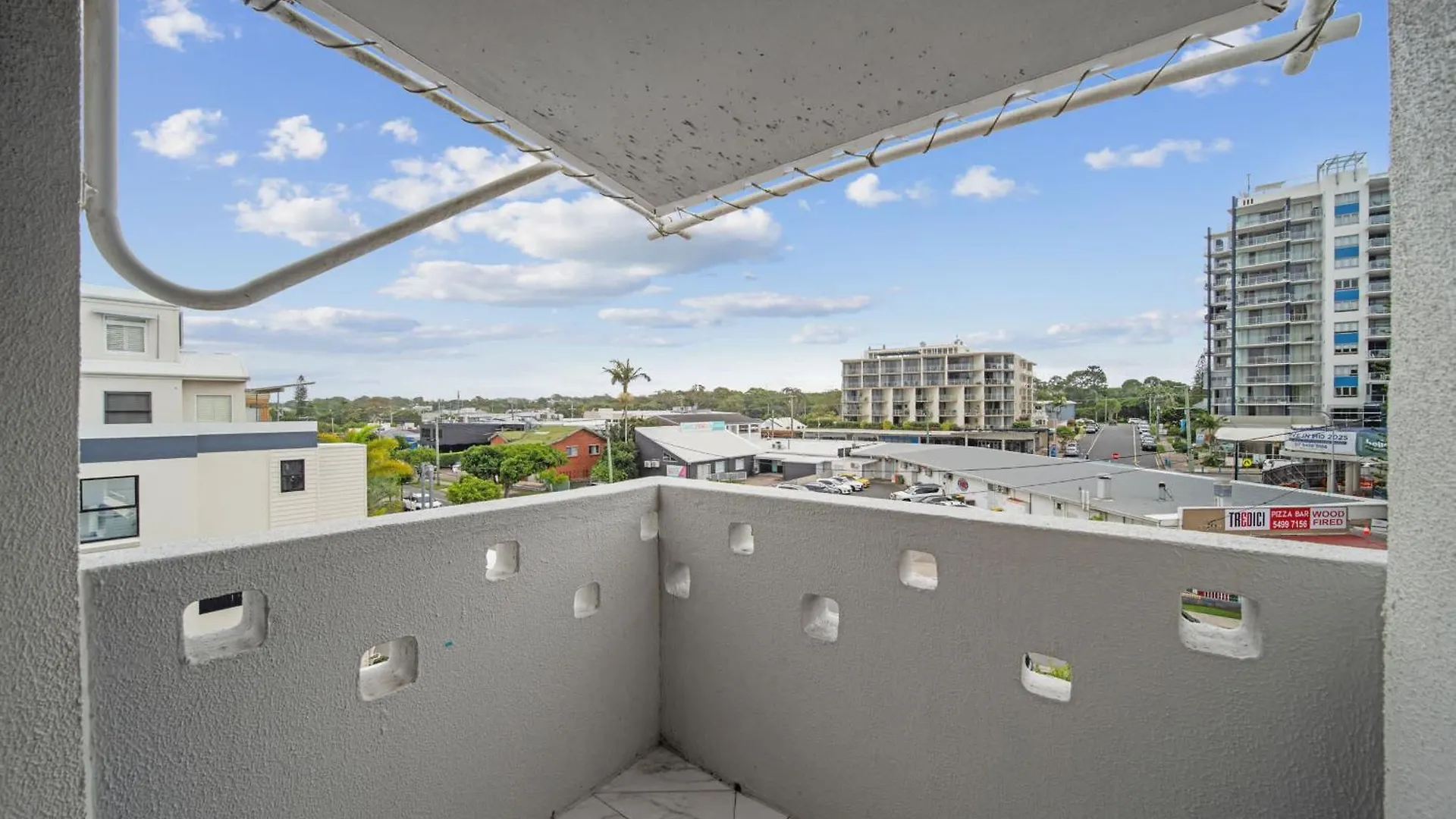 Pumicestone Passage Waterfront Escape Apartment Caloundra
