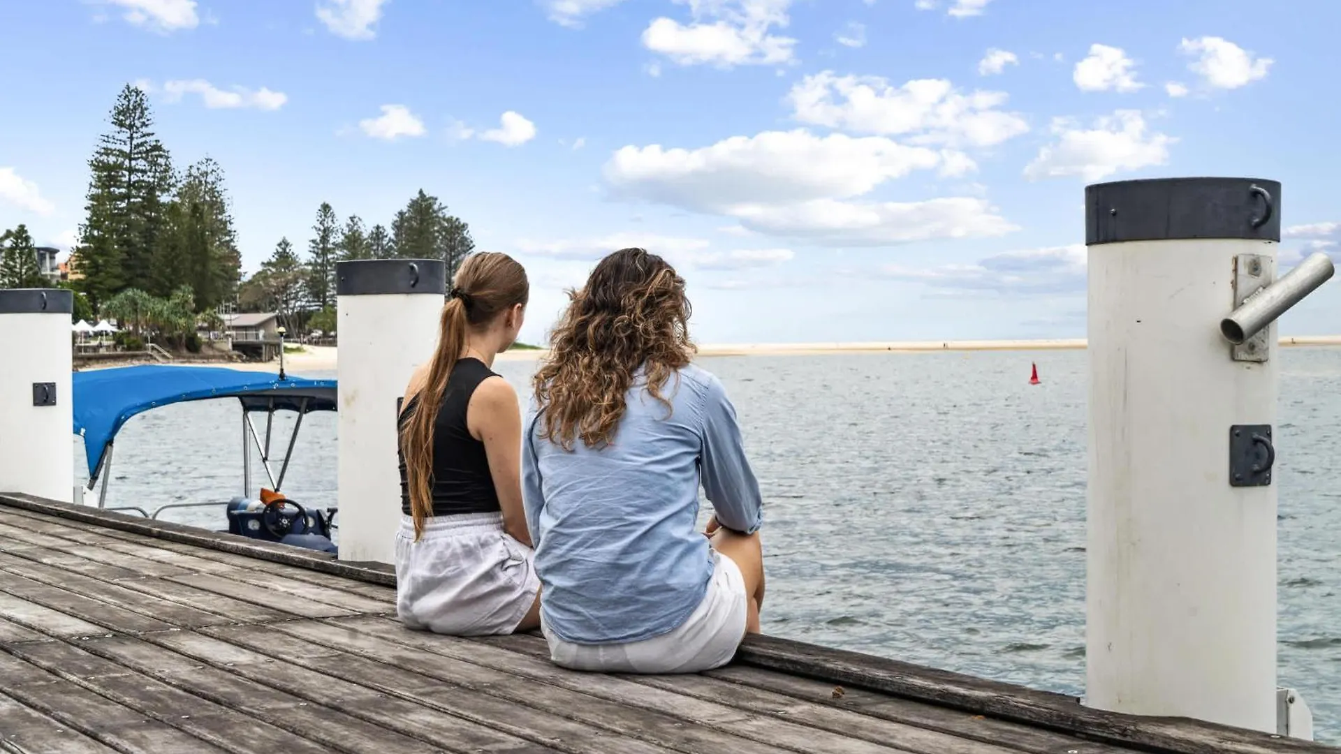 Pumicestone Passage Waterfront Escape Apartment Caloundra